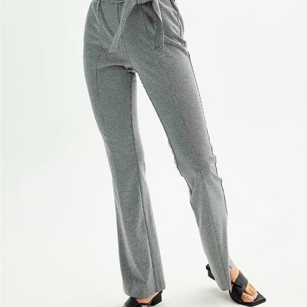 Stylish Women's Gray Flare Pants. SO brand